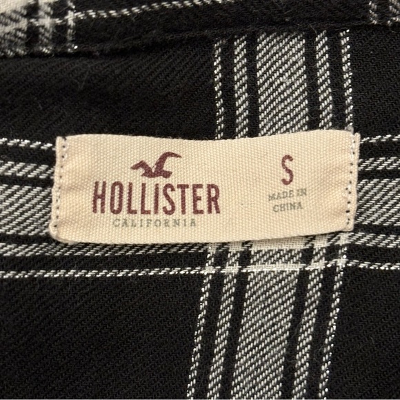 Hollister - Black and White Plaid Flannel Button Down Shirt - Small - Picture 8 of 8